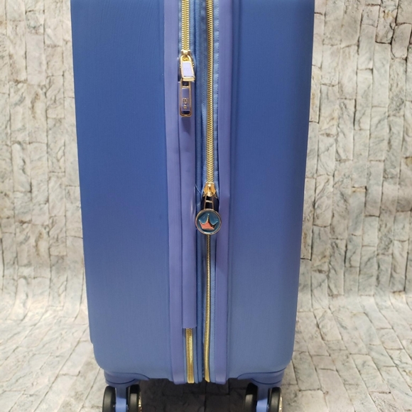 Disney Princess Suitcase - Picture 6 of 8